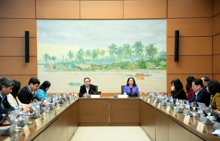 Chủ tịch Quốc hội: 'Không vì quy trình cứng nhắc mà làm chậm sự phát triển của đất nước'- Ảnh 1. Chủ tịch Quốc hội: 'Không vì quy trình cứng nhắc mà làm chậm sự phát triển của đất nước'- Ảnh 1.