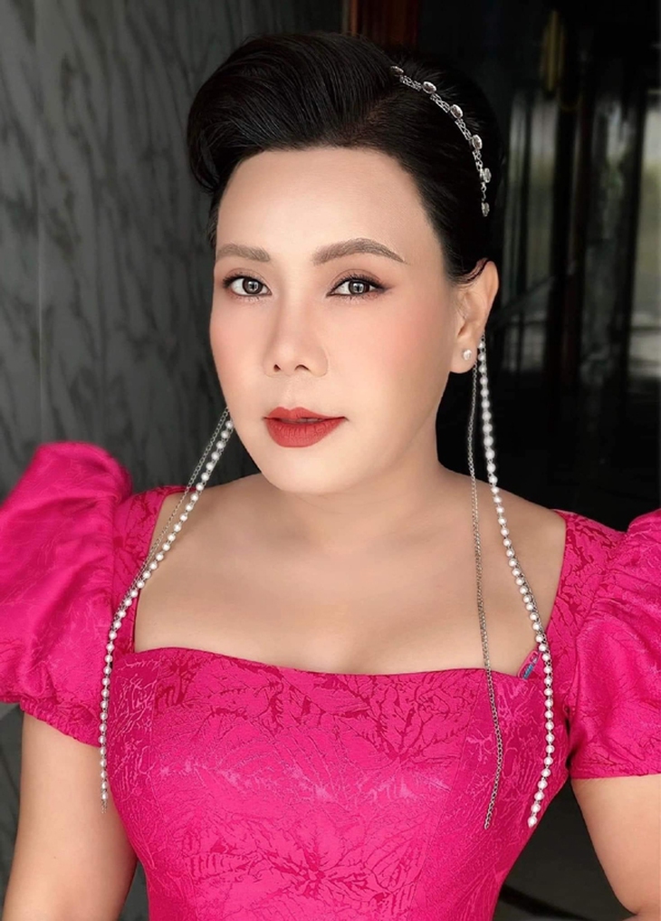Đoàn tụ chồng con ở Việt Nam sau 4 năm, cuộc sống của nữ danh hài này giờ giàu có ra sao?- Ảnh 2. Đoàn tụ chồng con ở Việt Nam sau 4 năm, cuộc sống của nữ danh hài này giờ giàu có ra sao?- Ảnh 2.