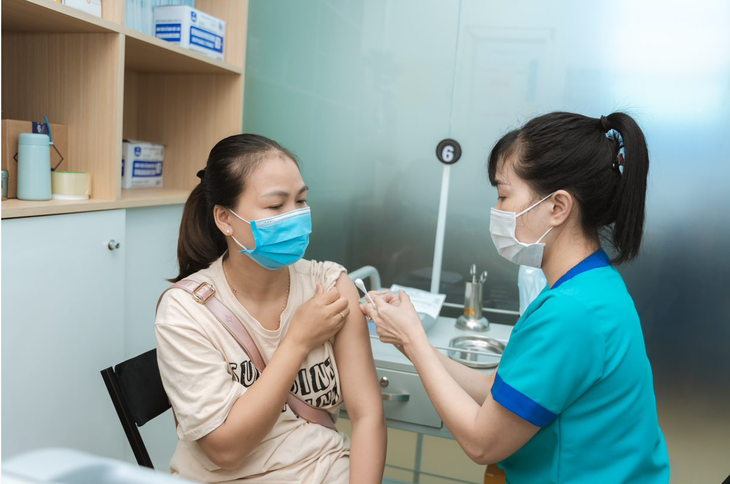 Chủ động tiêm vaccine là biện pháp phòng, chống bệnh cúm hiệu quả- Ảnh 1. Chủ động tiêm vaccine là biện pháp phòng, chống bệnh cúm hiệu quả- Ảnh 1.