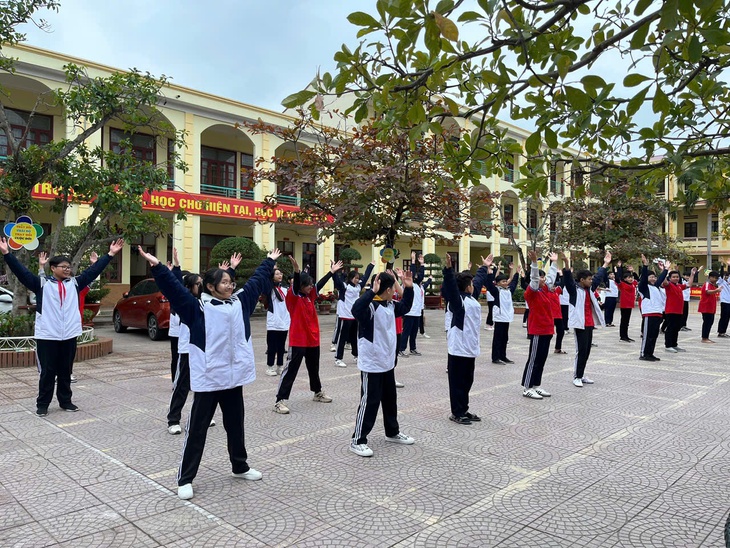 Nhiều trường ở Hải Phòng sẽ cho học sinh nghỉ học thứ 7 khi Thông tư 29 có hiệu lực- Ảnh 2. Nhiều trường ở Hải Phòng sẽ cho học sinh nghỉ học thứ 7 khi Thông tư 29 có hiệu lực- Ảnh 2.