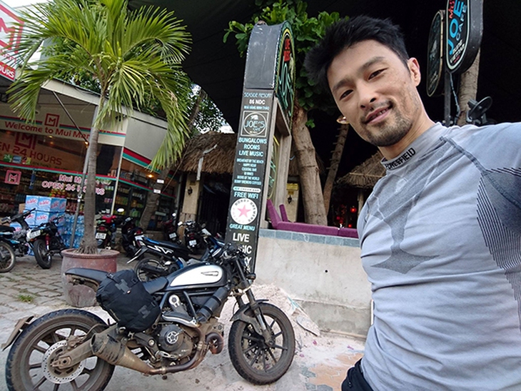 Johnny Trí Nguyễn từ nhỏ sang Mỹ, trưởng thành trở về Việt Nam có cuộc sống ra sao?- Ảnh 4. Johnny Trí Nguyễn từ nhỏ sang Mỹ, trưởng thành trở về Việt Nam có cuộc sống ra sao?- Ảnh 4.
