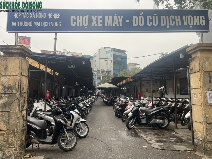 Nhiều tiểu thương chợ xe máy cũ chùa Hà 'giải nghệ' vì ế ẩm- Ảnh 1.