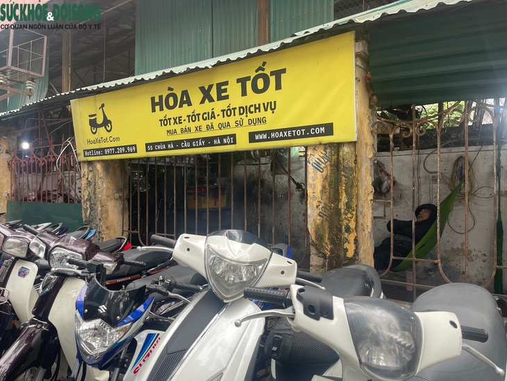 Nhiều tiểu thương chợ xe máy cũ chùa Hà 'giải nghệ' vì ế ẩm- Ảnh 6.