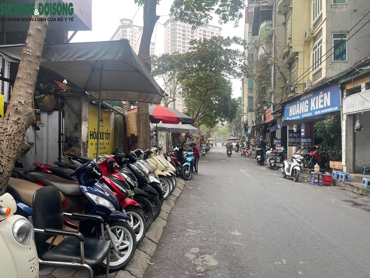 Nhiều tiểu thương chợ xe máy cũ chùa Hà 'giải nghệ' vì ế ẩm- Ảnh 7.