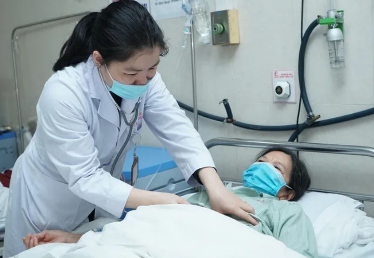 Số ca bệnh cúm gia tăng, bác sĩ khuyến cáo những người có nguy cơ bị biến chứng khi mắc cúm- Ảnh 1. Số ca bệnh cúm gia tăng, bác sĩ khuyến cáo những người có nguy cơ bị biến chứng khi mắc cúm- Ảnh 1.