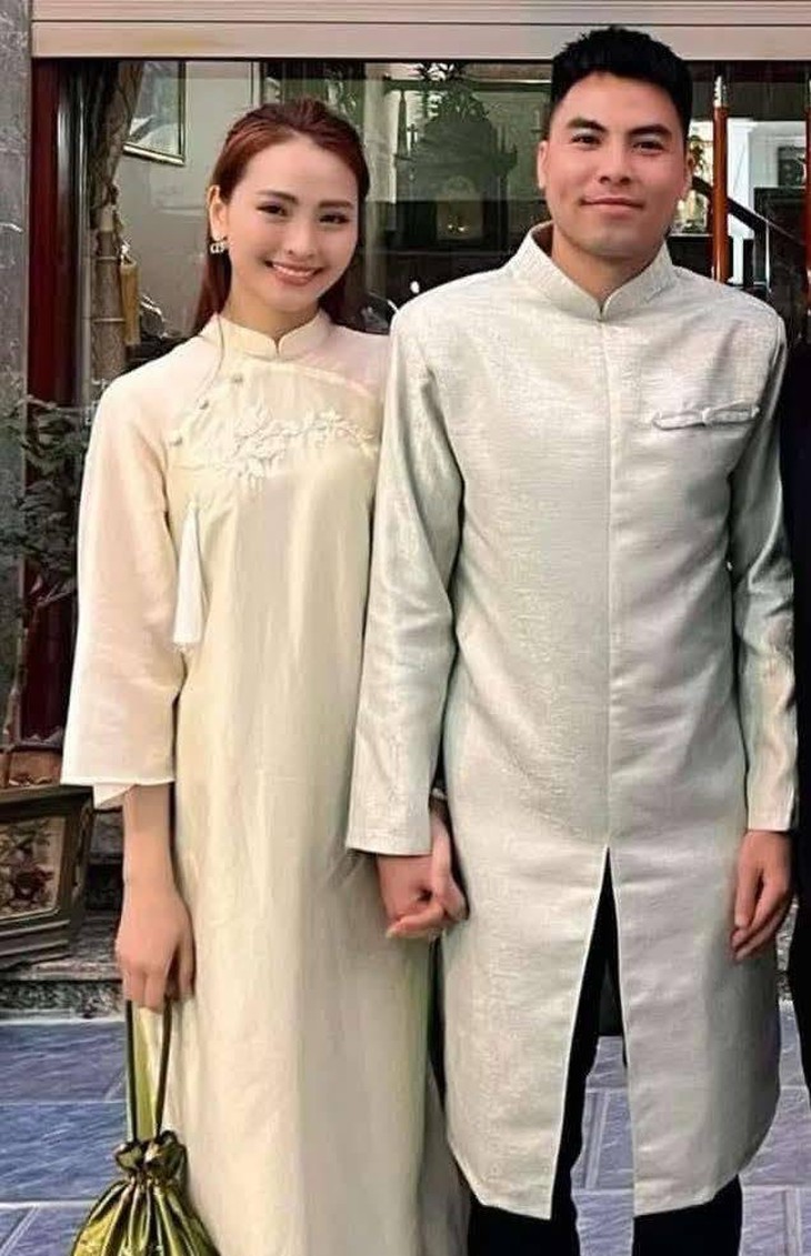 Chân dung bạn gái là MC xinh đẹp, đa tài của cầu thủ Đức Huy- Ảnh 1. Chân dung bạn gái là MC xinh đẹp, đa tài của cầu thủ Đức Huy- Ảnh 1.