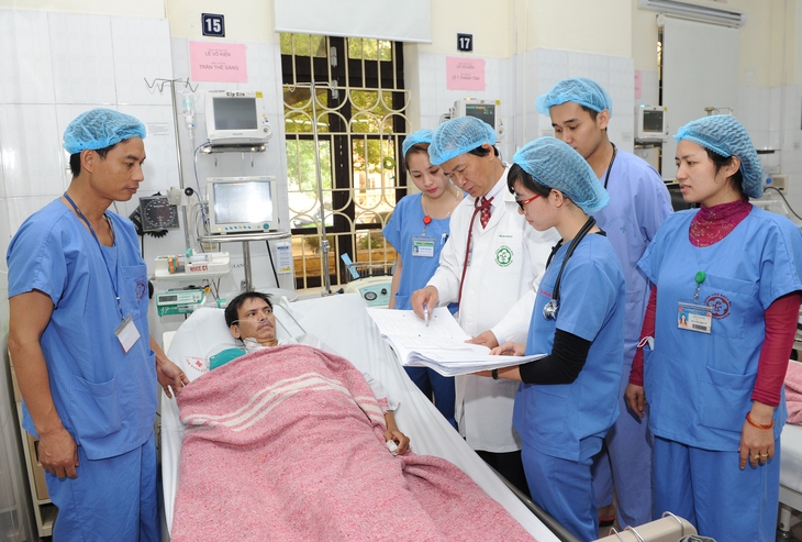 GS.TS. Nguyễn Lân Việt: 'Nếu có kiếp sau tôi vẫn muốn được làm bác sĩ'- Ảnh 2. GS.TS. Nguyễn Lân Việt: 'Nếu có kiếp sau tôi vẫn muốn được làm bác sĩ'- Ảnh 2.