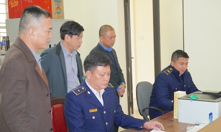 Thanh Hóa: Gia tăng số ca nhập viện do tai nạn giao thông, pháo nổ và ngộ độc thực phẩm- Ảnh 4. Thanh Hóa: Gia tăng số ca nhập viện do tai nạn giao thông, pháo nổ và ngộ độc thực phẩm- Ảnh 4.