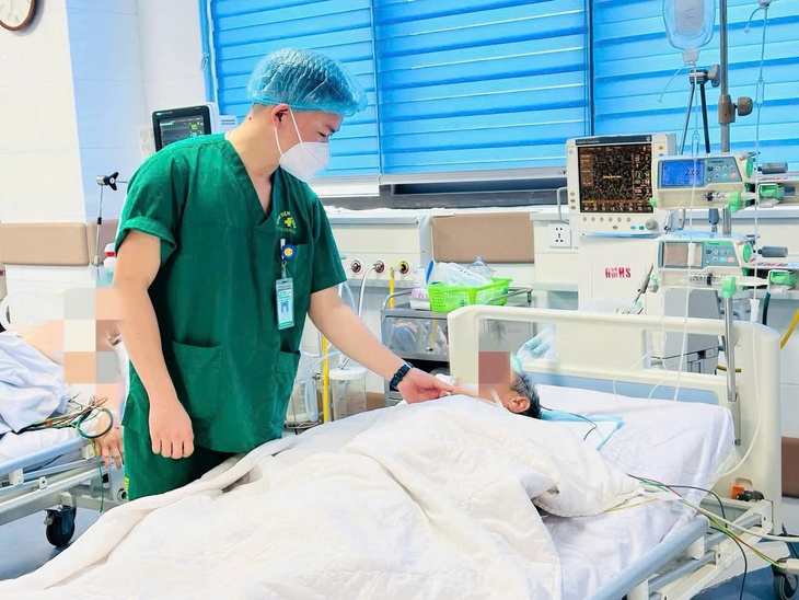 Thanh Hóa: Gia tăng số ca nhập viện do tai nạn giao thông, pháo nổ và ngộ độc thực phẩm- Ảnh 3. Thanh Hóa: Gia tăng số ca nhập viện do tai nạn giao thông, pháo nổ và ngộ độc thực phẩm- Ảnh 3.