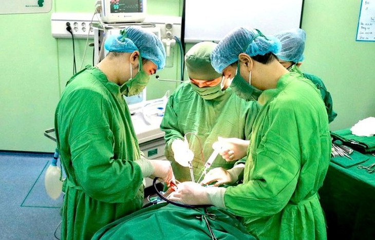 Bệnh viện ĐK TP Vinh: Làm chủ kỹ thuật cao, khẳng định vị thế trong phẫu thuật sọ não- Ảnh 1. Bệnh viện ĐK TP Vinh: Làm chủ kỹ thuật cao, khẳng định vị thế trong phẫu thuật sọ não- Ảnh 1.
