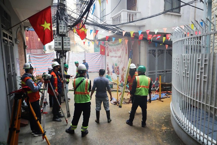 Phụ gia trào lên mặt đất khi thi công đường sắt Nhổn - ga Hà Nội có gây hại không?- Ảnh 3. Phụ gia trào lên mặt đất khi thi công đường sắt Nhổn - ga Hà Nội có gây hại không?- Ảnh 3.