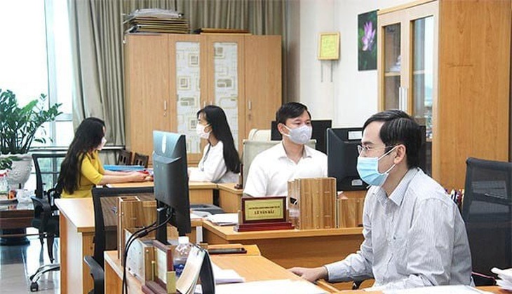 Chủ tịch UBND huyện có nhiệm vụ quyền hạn gì theo Luật mới?- Ảnh 2. Chủ tịch UBND huyện có nhiệm vụ quyền hạn gì theo Luật mới?- Ảnh 2.