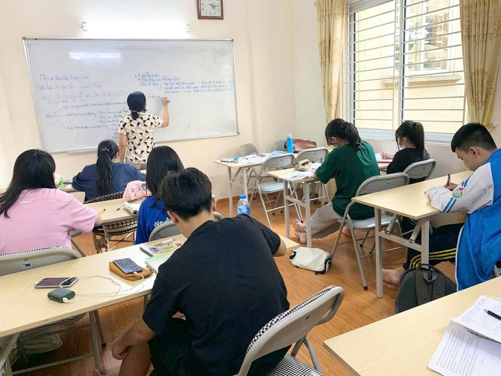 Thành lập đoàn kiểm tra thực hiện quy định về dạy thêm - Ảnh 1. Thành lập đoàn kiểm tra thực hiện quy định về dạy thêm - Ảnh 1.