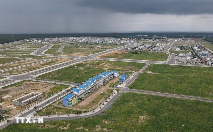 Khởi tố 5 cán bộ liên quan đến Dự án bồi thường, tái định cư Sân bay Long Thành- Ảnh 1. Khởi tố 5 cán bộ liên quan đến Dự án bồi thường, tái định cư Sân bay Long Thành- Ảnh 1.