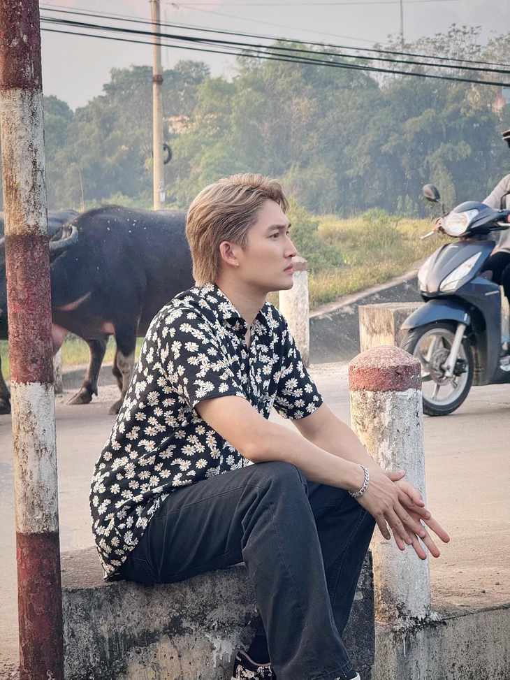 Phim có Võ Hoài Nam, Đình Tú gây tranh cãi vì một chi tiết- Ảnh 6. Phim có Võ Hoài Nam, Đình Tú gây tranh cãi vì một chi tiết- Ảnh 6.