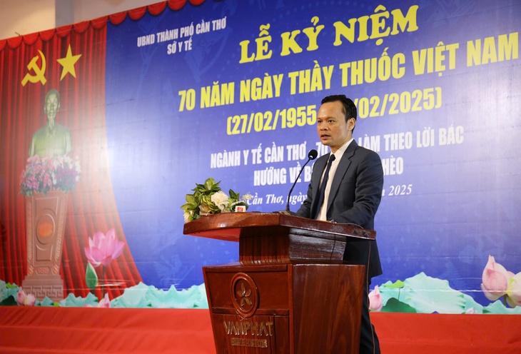 Kỷ niệm 70 năm Ngày Thầy thuốc Việt Nam, Cần Thơ trao Giải thưởng Thành tựu Y khoa Thành phố lần I- Ảnh 1. Kỷ niệm 70 năm Ngày Thầy thuốc Việt Nam, Cần Thơ trao Giải thưởng Thành tựu Y khoa Thành phố lần I- Ảnh 1.