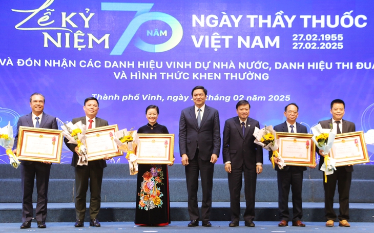 Nghệ An long trọng tổ chức Kỷ niệm 70 năm ngày thầy thuốc Việt Nam- Ảnh 5.