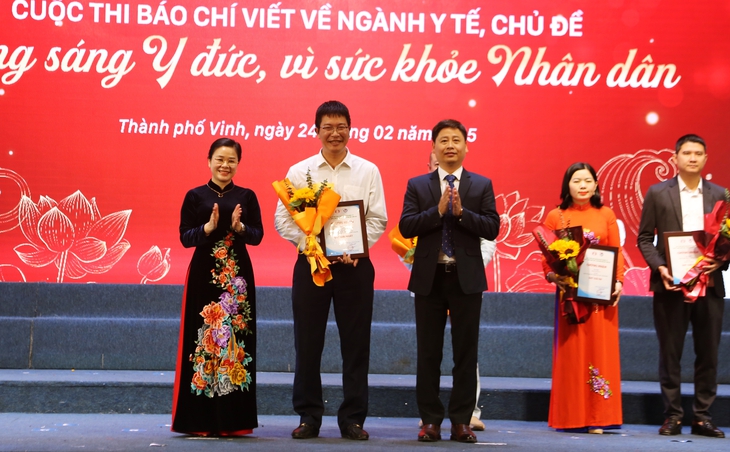 Nghệ An long trọng tổ chức Kỷ niệm 70 năm ngày thầy thuốc Việt Nam- Ảnh 6.