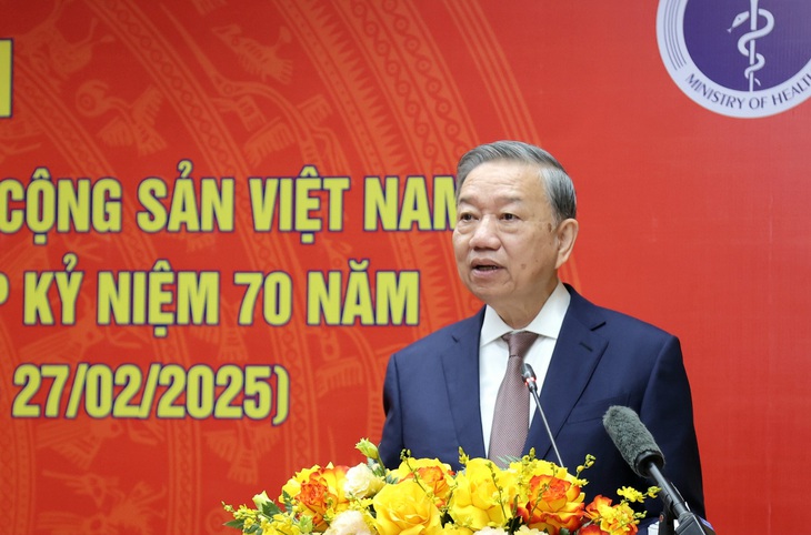 Toàn văn phát biểu của Tổng Bí thư Tô Lâm tại buổi làm việc với Bộ Y tế nhân Ngày Thầy thuốc Việt Nam- Ảnh 1. Toàn văn phát biểu của Tổng Bí thư Tô Lâm tại buổi làm việc với Bộ Y tế nhân Ngày Thầy thuốc Việt Nam- Ảnh 1.