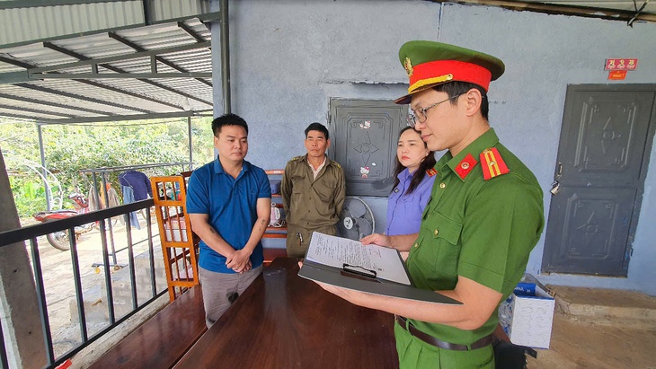 Lừa nhiều người đến tu tập để ‘thành tiên’ rồi chiếm đoạt gần 100 tỉ đồng
- Ảnh 1.