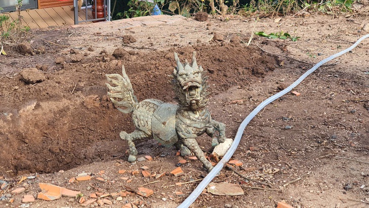 Lừa nhiều người đến tu tập để ‘thành tiên’ rồi chiếm đoạt gần 100 tỉ đồng
- Ảnh 3.