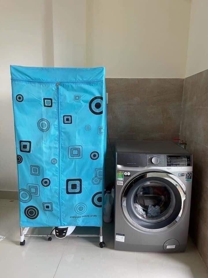 Máy sấy quần áo đua nhau giảm giá ‘sốc’ khi thời tiết nồm ẩm kéo dài- Ảnh 6. Máy sấy quần áo đua nhau giảm giá ‘sốc’ khi thời tiết nồm ẩm kéo dài- Ảnh 6.