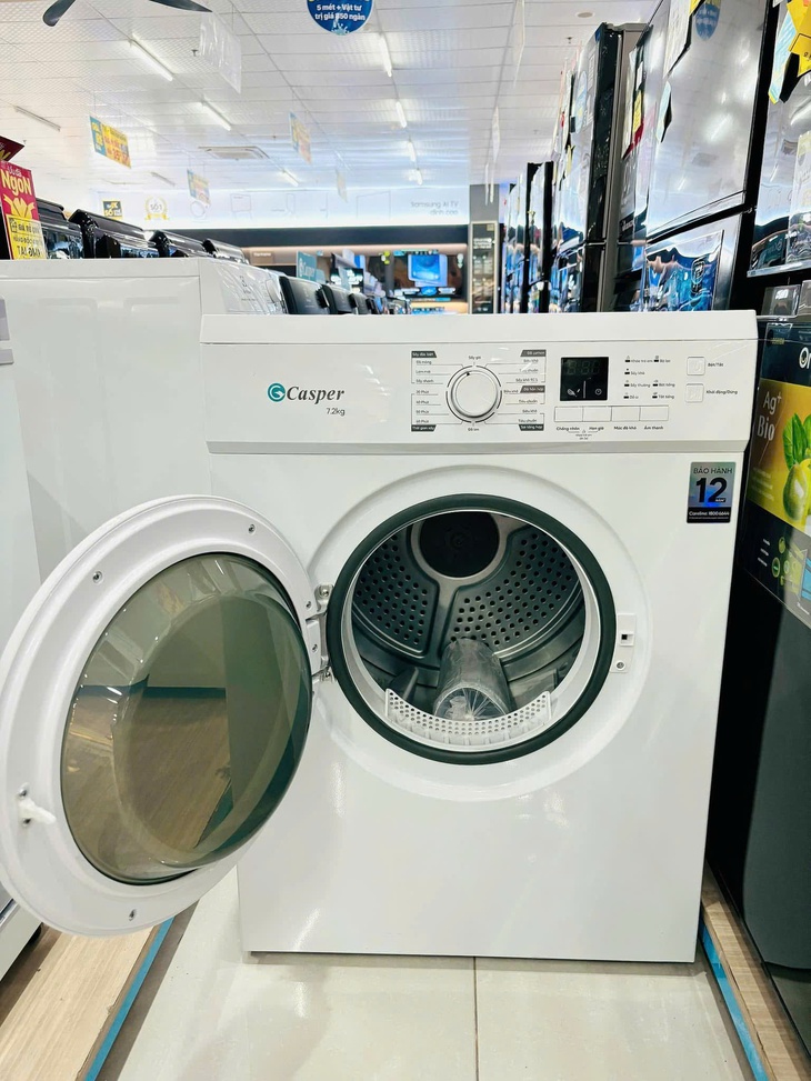 Máy sấy quần áo đua nhau giảm giá ‘sốc’ khi thời tiết nồm ẩm kéo dài- Ảnh 10. Máy sấy quần áo đua nhau giảm giá ‘sốc’ khi thời tiết nồm ẩm kéo dài- Ảnh 10.