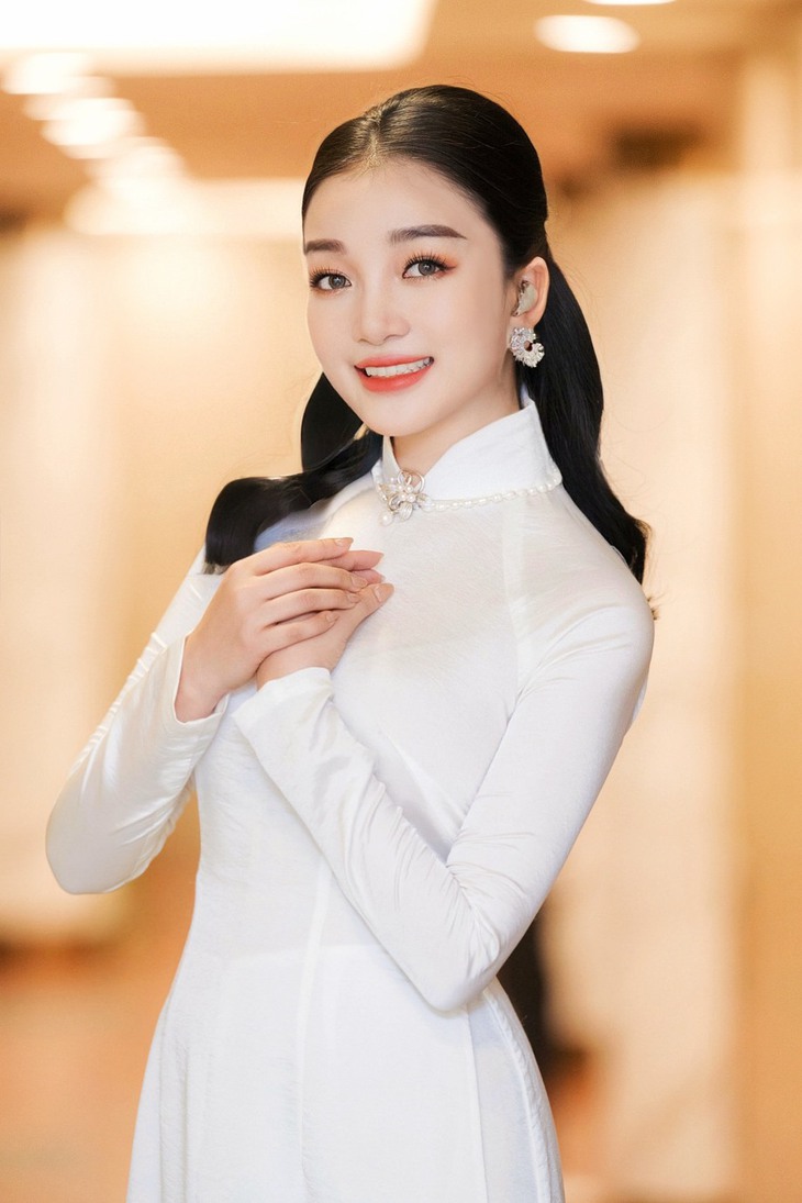 Dàn ca sĩ nổi tiếng tham gia Lễ Kỷ niệm 70 năm Ngày Thầy thuốc Việt Nam- Ảnh 5. Dàn ca sĩ nổi tiếng tham gia Lễ Kỷ niệm 70 năm Ngày Thầy thuốc Việt Nam- Ảnh 5.