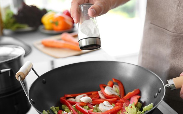 6 loại thực phẩm cần tránh để phòng ngừa loãng xương