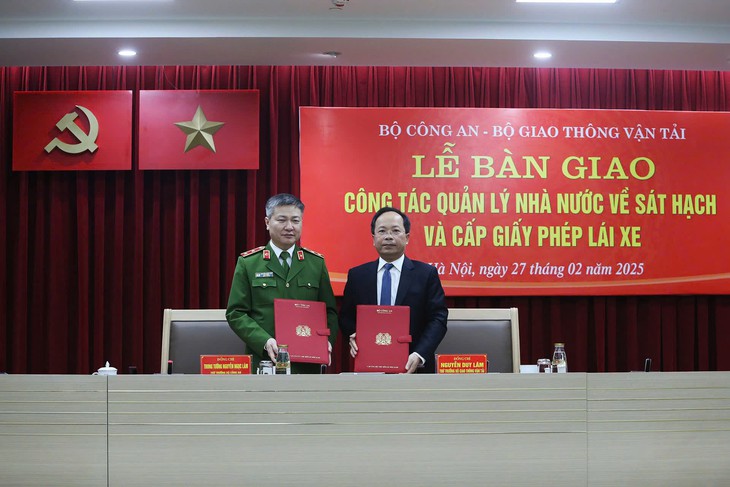 Bộ Công an chính thức tiếp nhận việc sát hạch, cấp giấy phép lái xe từ Bộ GTVT- Ảnh 2.