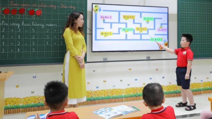 Miễn học phí - Niềm vui lớn của các gia đình đang có con ở độ tuổi đi học- Ảnh 1.