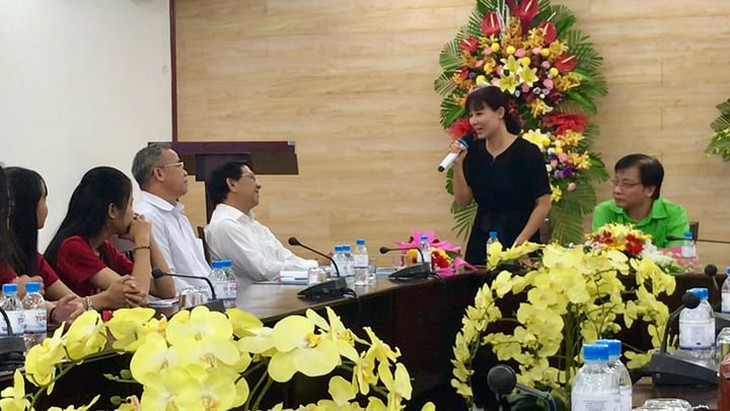'Nữ hoàng ảnh lịch' bỏ nghề diễn lấy bằng tiến sỹ, làm giảng viên đại học- Ảnh 4.