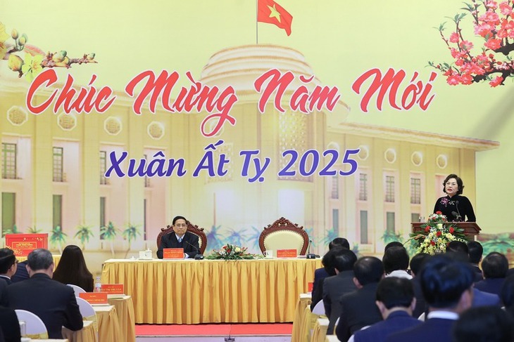 Thủ tướng tin tưởng ngành ngân hàng mạnh dạn, quyết liệt hơn cùng cả nước bước vào kỷ nguyên mới- Ảnh 2. Thủ tướng tin tưởng ngành ngân hàng mạnh dạn, quyết liệt hơn cùng cả nước bước vào kỷ nguyên mới- Ảnh 2.