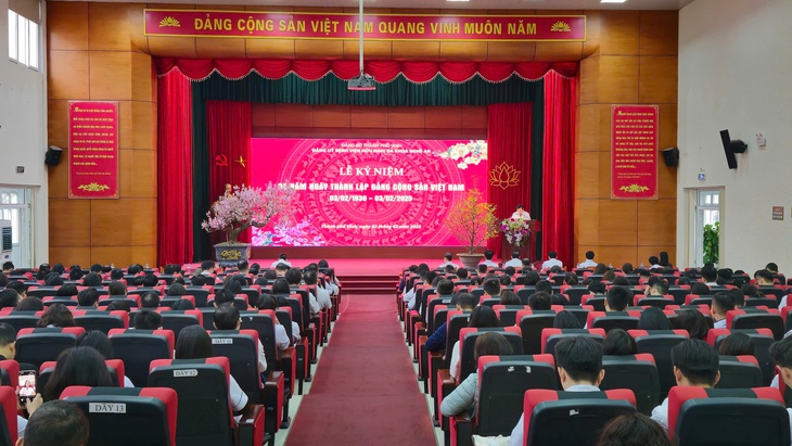 Bệnh viện Hữu nghị Đa khoa Nghệ An tổ chức kỷ niệm 95 năm Ngày thành lập Đảng- Ảnh 2. Bệnh viện Hữu nghị Đa khoa Nghệ An tổ chức kỷ niệm 95 năm Ngày thành lập Đảng- Ảnh 2.