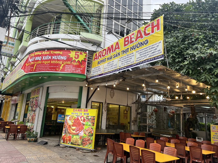 Hôm nay TP Nha Trang kiểm tra quán ăn bị 'tố' bán 500.000 đồng 1 đĩa rau muống- Ảnh 1. Hôm nay TP Nha Trang kiểm tra quán ăn bị 'tố' bán 500.000 đồng 1 đĩa rau muống- Ảnh 1.