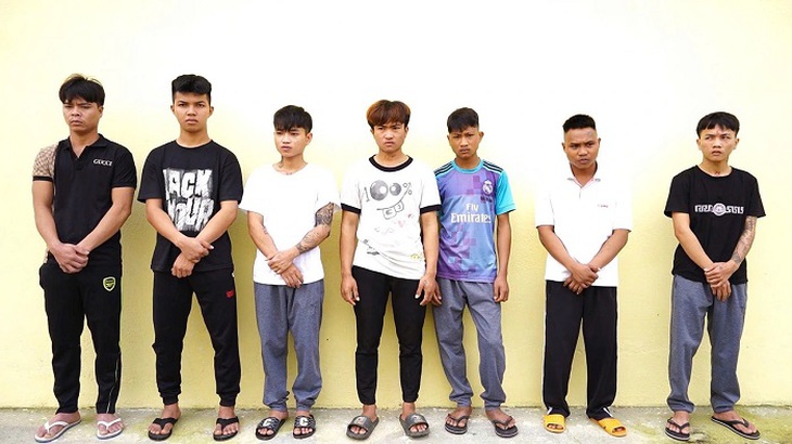 Bắt giữ nhóm thanh thiếu niên cầm dao chạy xe trên quốc lộ vô cớ chém người đi đường- Ảnh 1. Bắt giữ nhóm thanh thiếu niên cầm dao chạy xe trên quốc lộ vô cớ chém người đi đường- Ảnh 1.