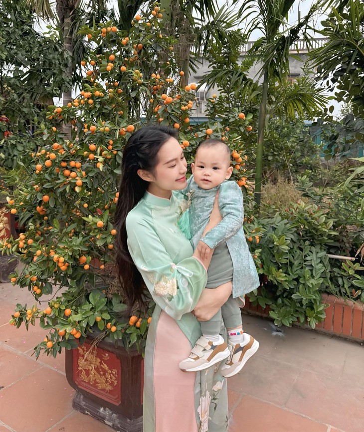 Bà xã Đoàn Văn Hậu 'xả' kho ảnh khiến fan trầm trồ nhan sắc tiểu thư Hà thành- Ảnh 11. Bà xã Đoàn Văn Hậu 'xả' kho ảnh khiến fan trầm trồ nhan sắc tiểu thư Hà thành- Ảnh 11.
