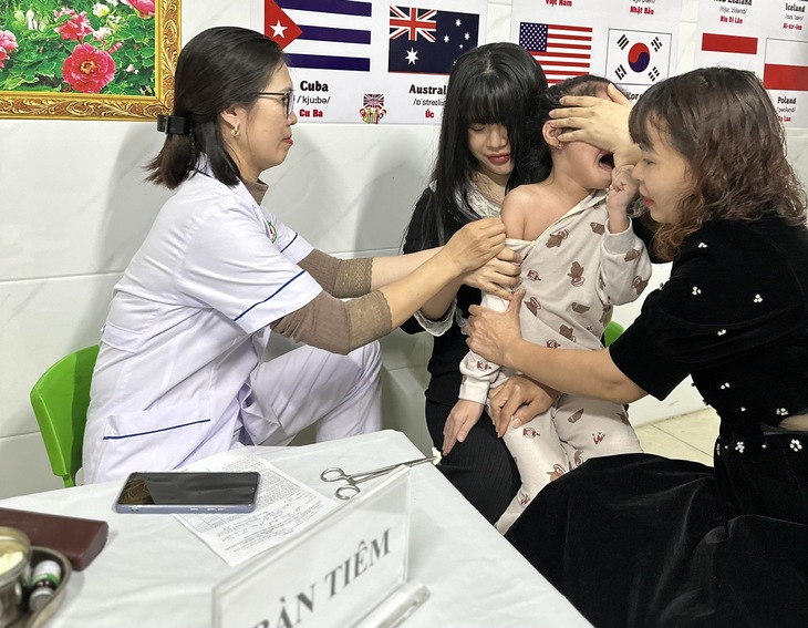 Giao mùa, bệnh đường hô hấp gia tăng, những đối tượng nào cần lưu ý?- Ảnh 1. Giao mùa, bệnh đường hô hấp gia tăng, những đối tượng nào cần lưu ý?- Ảnh 1.