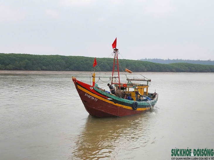 Về Diễn Châu xem tục ‘nhúng giã’ truyền thống của ngư dân- Ảnh 1. Về Diễn Châu xem tục ‘nhúng giã’ truyền thống của ngư dân- Ảnh 1.
