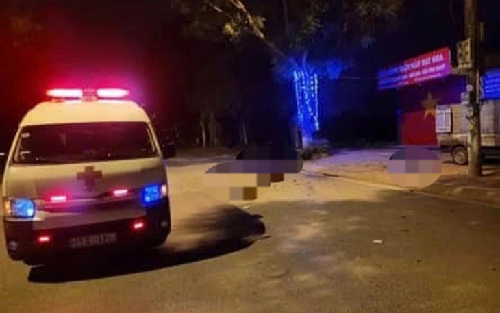 Xe máy "kẹp 3" đâm vào gốc cây làm 3 thanh niên tử vong tại chỗ