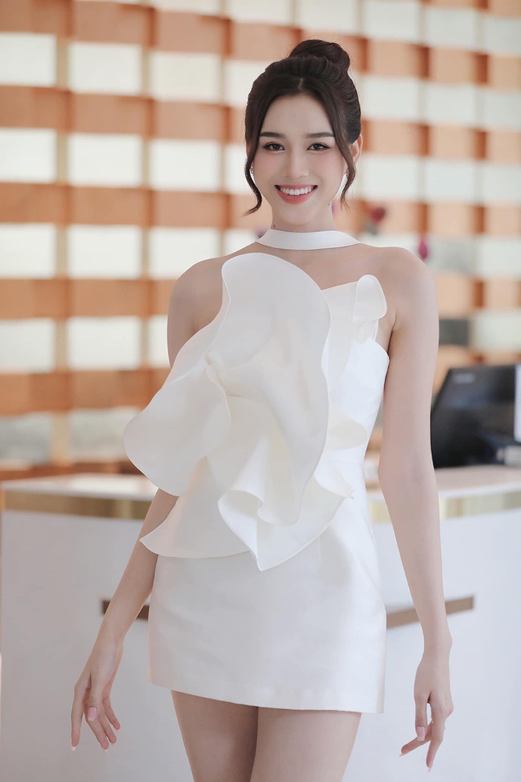 Trước thông tin lên xe hoa với chồng thiếu gia, hoa hậu xứ Thanh có cuộc sống ra sao sau 4 năm đăng quang?- Ảnh 8. Trước thông tin lên xe hoa với chồng thiếu gia, hoa hậu xứ Thanh có cuộc sống ra sao sau 4 năm đăng quang?- Ảnh 8.
