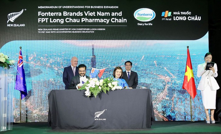 Anlene cùng Chuỗi nhà thuốc FPT Long Châu cam kết chung tay nâng cao chăm sóc sức khỏe cộng đồng- Ảnh 1. Anlene cùng Chuỗi nhà thuốc FPT Long Châu cam kết chung tay nâng cao chăm sóc sức khỏe cộng đồng- Ảnh 1.