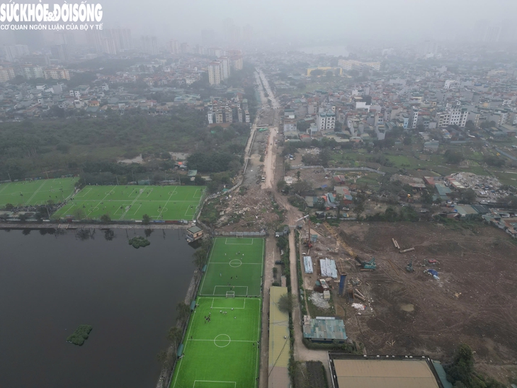Vành đai 2,5 ngổn ngang trước ngày tái khởi động- Ảnh 1. Vành đai 2,5 ngổn ngang trước ngày tái khởi động- Ảnh 1.