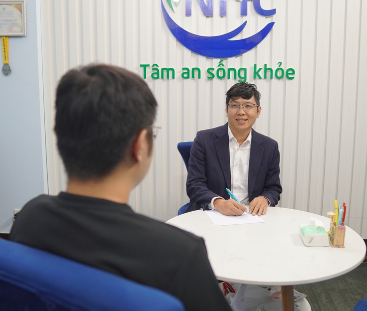 Nghiện xem phim sex hơn 10 năm, nam sinh phải tìm đến chuyên gia tâm lý vì lý do này- Ảnh 1. Nghiện xem phim sex hơn 10 năm, nam sinh phải tìm đến chuyên gia tâm lý vì lý do này- Ảnh 1.