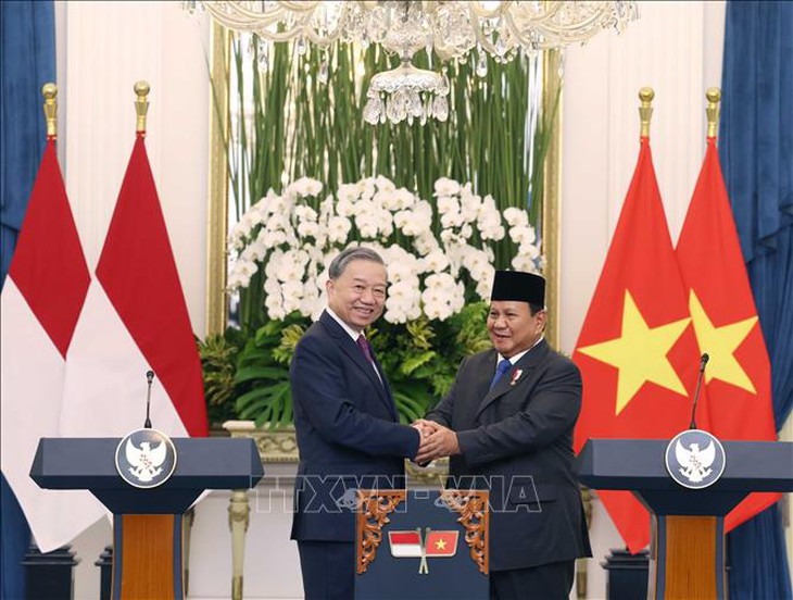 Tuyên bố chung về việc tăng cường quan hệ song phương giữa Indonesia và Việt Nam- Ảnh 1. Tuyên bố chung về việc tăng cường quan hệ song phương giữa Indonesia và Việt Nam- Ảnh 1.