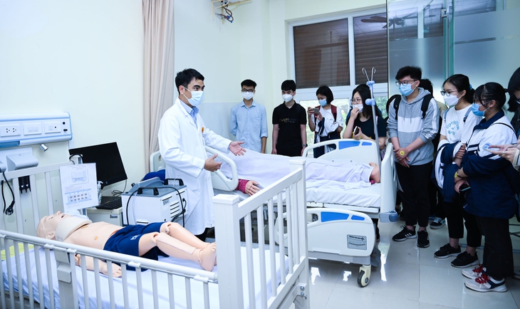 Chiến lược giúp thí sinh tăng cơ hội trúng tuyển vào trường Y Dược- Ảnh 1. Chiến lược giúp thí sinh tăng cơ hội trúng tuyển vào trường Y Dược- Ảnh 1.