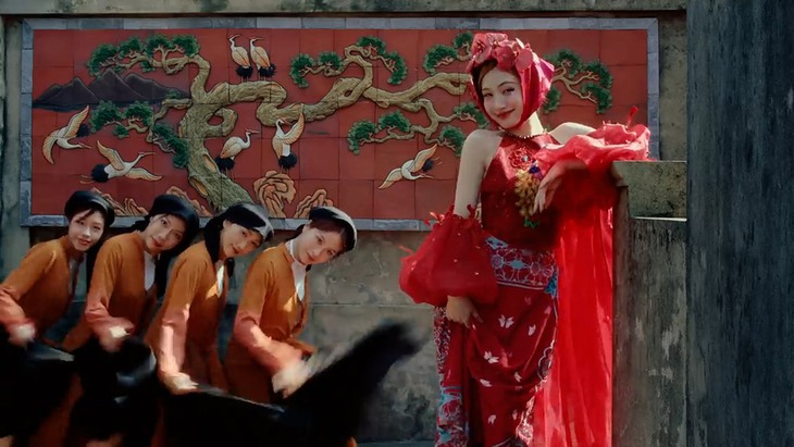 Nghệ sĩ Xuân Hinh nói về chi tiết Hòa Minzy hiểu chưa đúng người Quan họ trong MV Bắc Bling- Ảnh 1. Nghệ sĩ Xuân Hinh nói về chi tiết Hòa Minzy hiểu chưa đúng người Quan họ trong MV Bắc Bling- Ảnh 1.