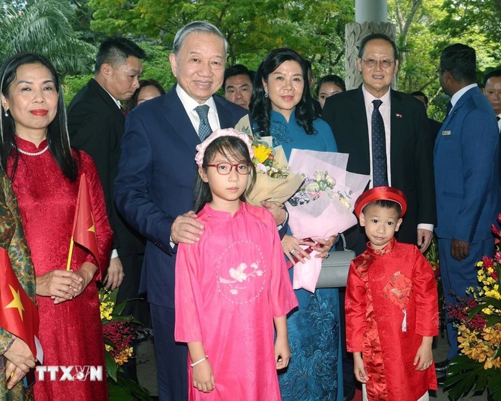 Tổng Bí thư Tô Lâm và Phu nhân bắt đầu thăm chính thức Cộng hòa Singapore- Ảnh 1.