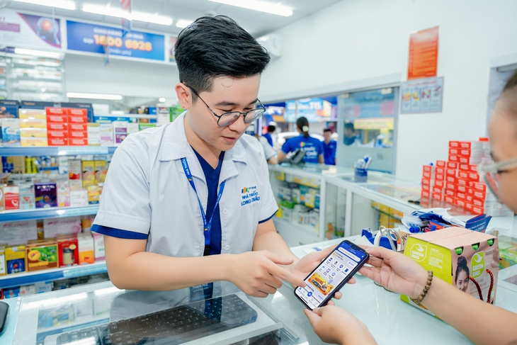 Bộ Y tế đề xuất quy định mới về bán lẻ thuốc theo phương thức thương mại điện tử- Ảnh 1. Bộ Y tế đề xuất quy định mới về bán lẻ thuốc theo phương thức thương mại điện tử- Ảnh 1.