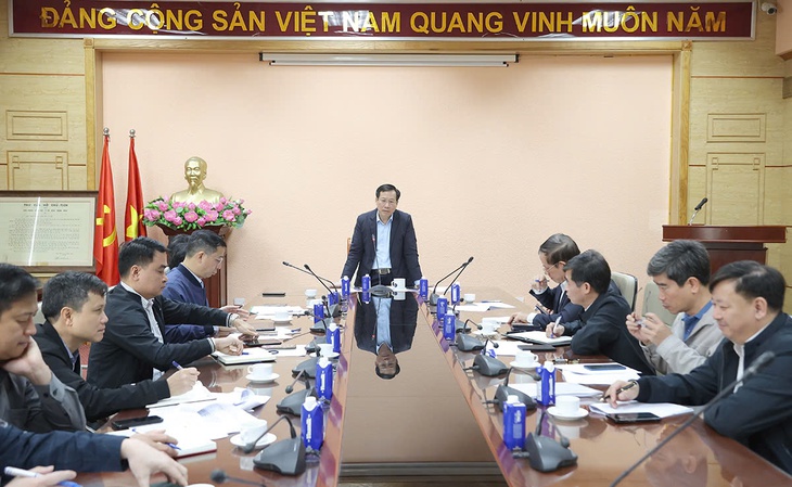 Thứ trưởng Lê Đức Luận họp đôn đốc tiến độ triển khai dự án cơ sở 2 Bệnh viện Bạch Mai và Hữu nghị Việt Đức- Ảnh 1. Thứ trưởng Lê Đức Luận họp đôn đốc tiến độ triển khai dự án cơ sở 2 Bệnh viện Bạch Mai và Hữu nghị Việt Đức- Ảnh 1.